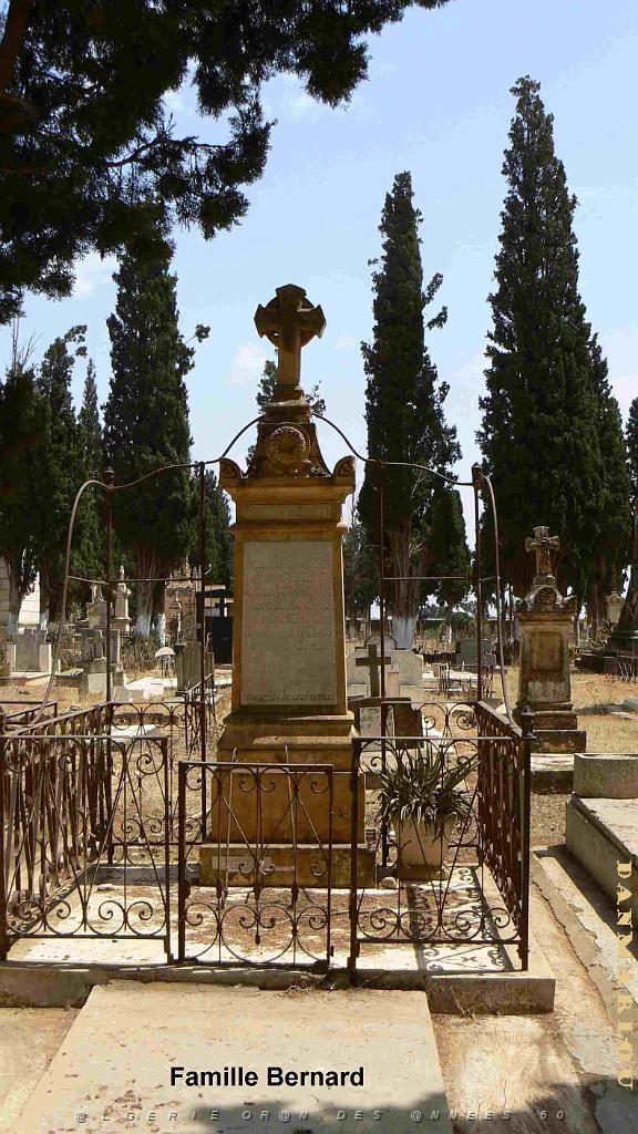 HAMMAM BOU HADJAR 2009 LE CIMETIERE   (56).jpg